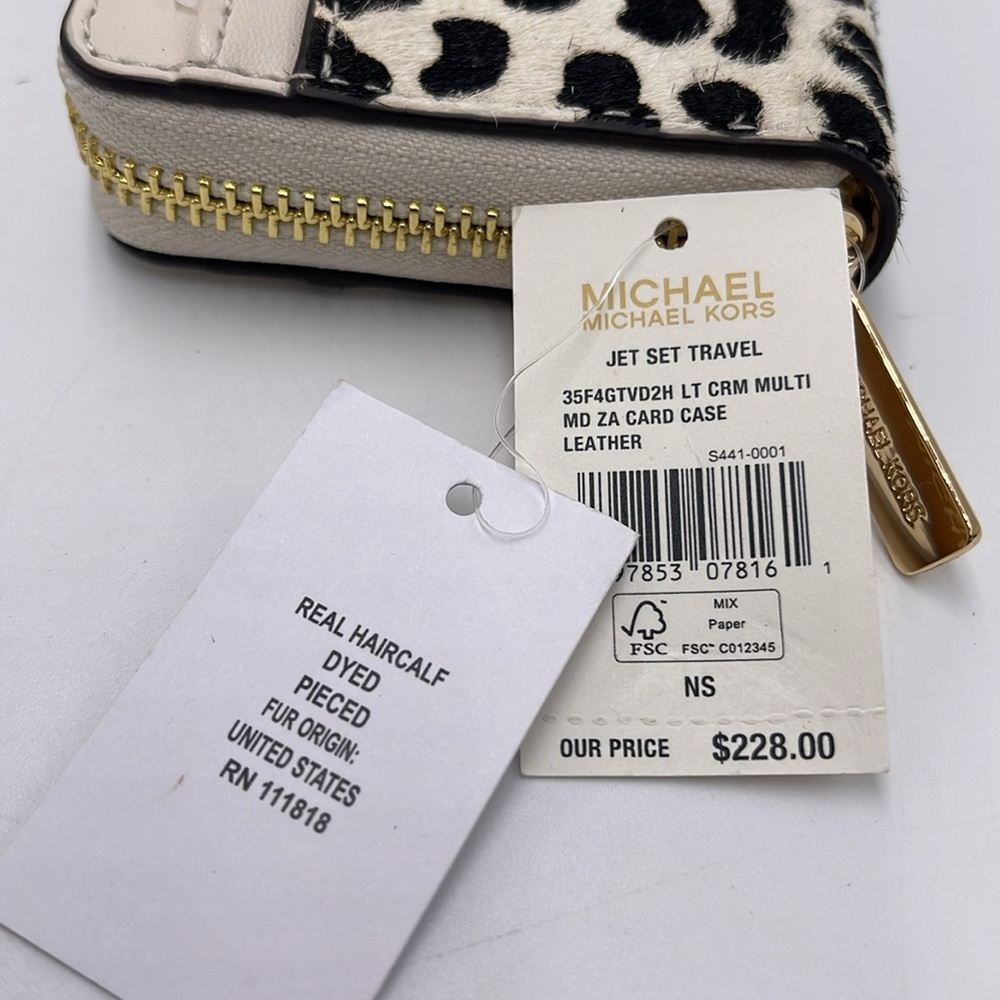 Michael Kors Jet Set Travel MD Zip Around Card Case Wallet (Light Cream Multi) - Picture 11 of 16